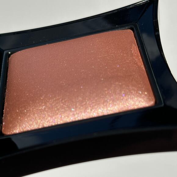 Illamasqua  Beyond Powder Highlighter Compact Dare GORGEOUS Pinky Nude Peach 7g - Picture 10 of 11